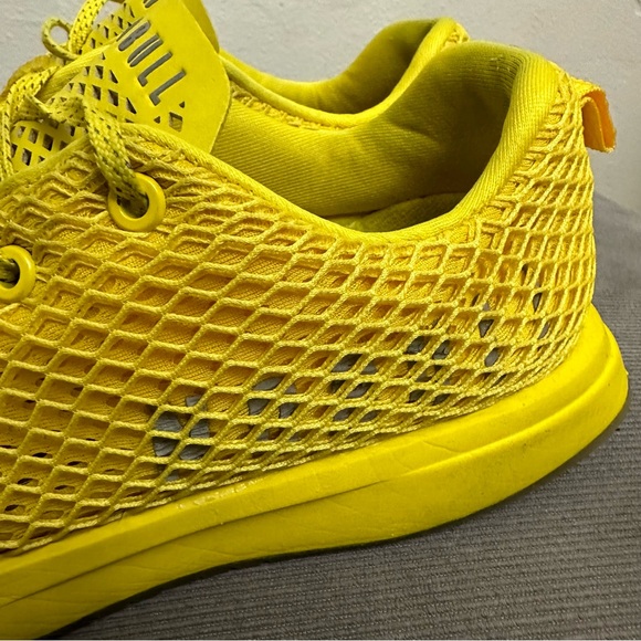 NOBULL Diamond Mesh Runner Shoes Lemon Drop Yellow Mens 10.5 Womens 12 Not Neon - Picture 3 of 13